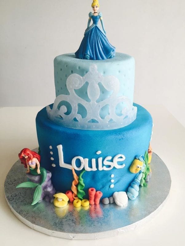 Princesse Reine Des Neiges Gateaux A Themes