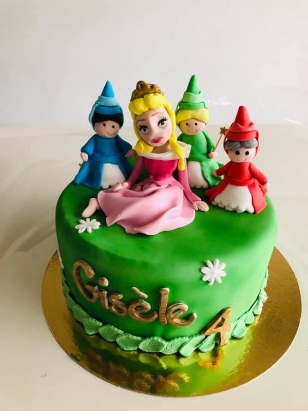 Princesse Reine Des Neiges Gateaux A Themes Princesse Reine Des Neiges Gateaux A Themes