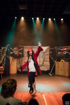 Spectacle Pirate
